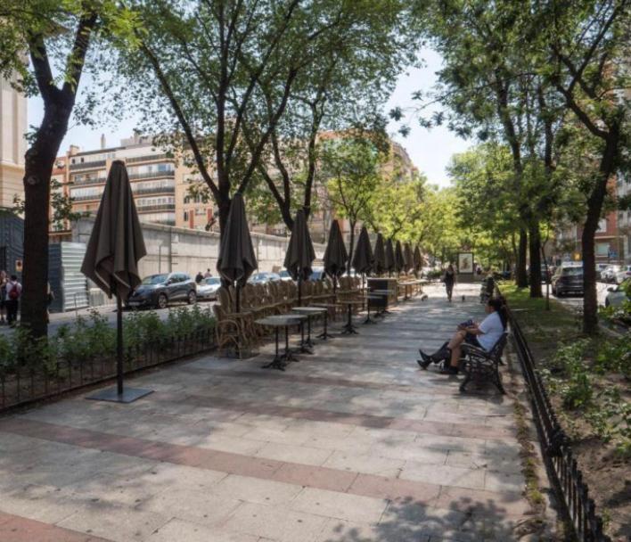 Habitación en casa particular Close To Retiro Park Only For Girl